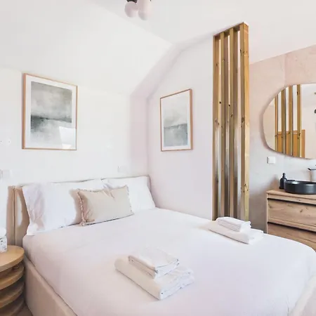 New 2br, 2 En-suites W/ A/c - Principe Real | By Airnest