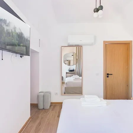 Appartement New 2br, 2 En-suites W/ A/c - Principe Real | By Airnest